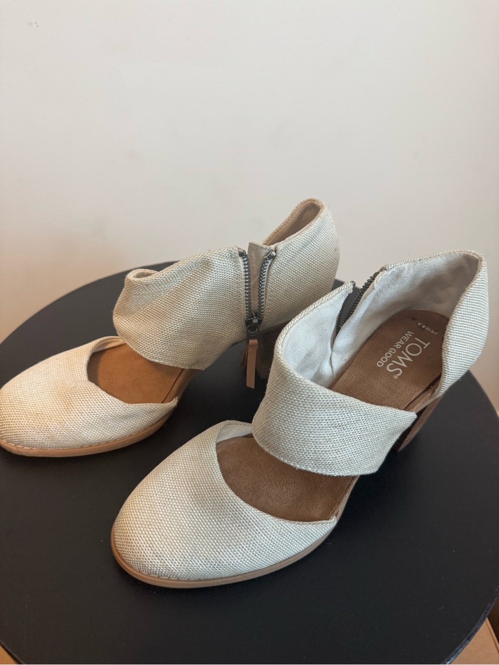 TOMS Milan Pumps